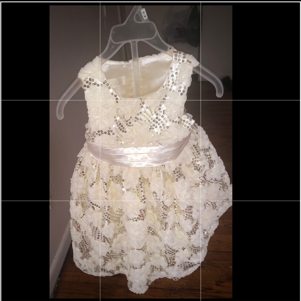 Sparking dress size 3T - Picture 2 of 4